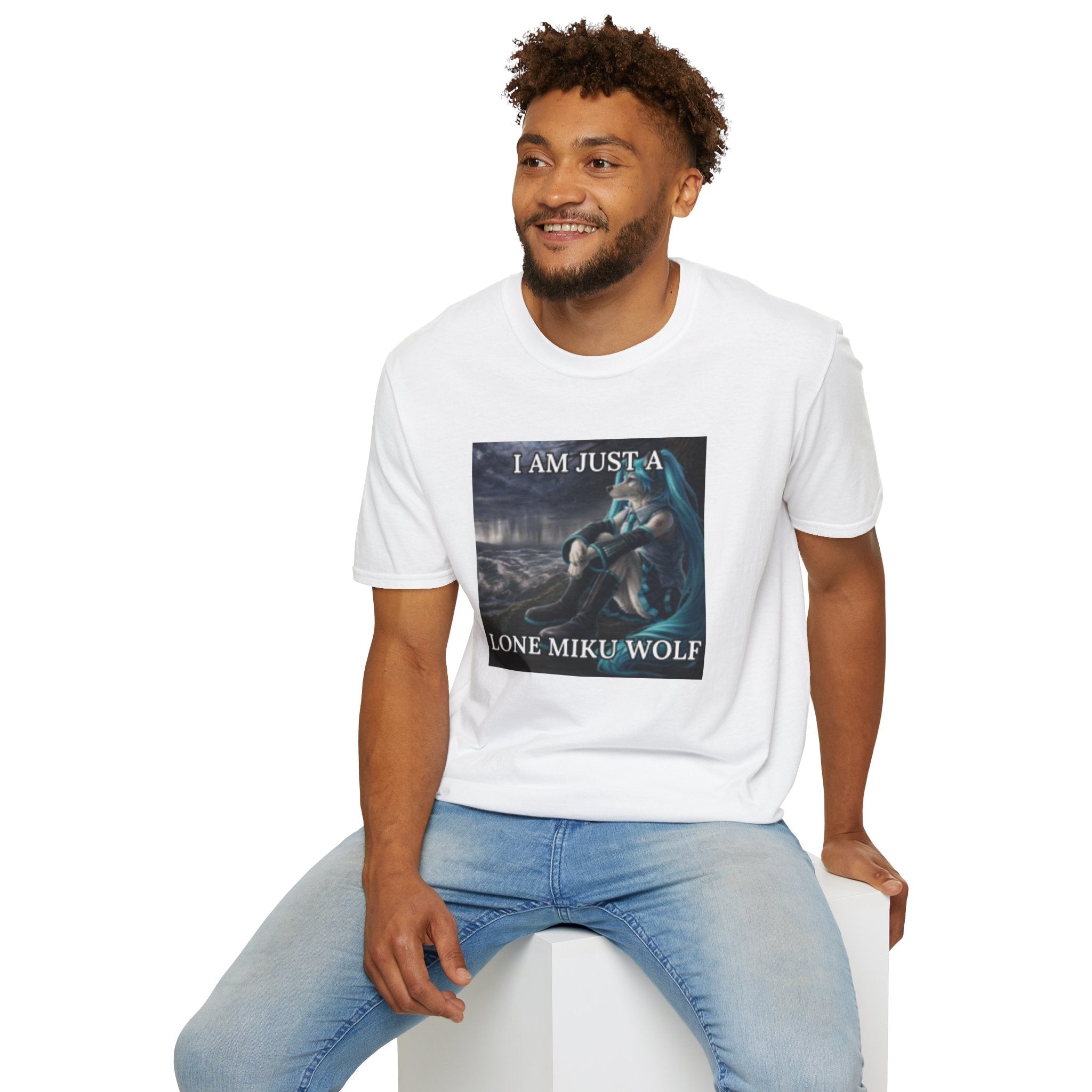 Miku wolf Tee - Unsupervised
